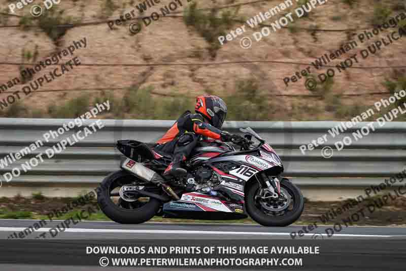 cadwell no limits trackday;cadwell park;cadwell park photographs;cadwell trackday photographs;enduro digital images;event digital images;eventdigitalimages;navarra;no limits trackdays;peter wileman photography;racing digital images;trackday digital images;trackday photos